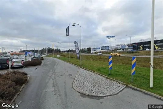 Lagerlokaler att hyra i Upplands Väsby - Bild från Google Street View