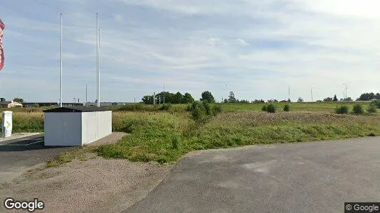 Fastighetsmarker till försäljning i Mariestad - Bild från Google Street View