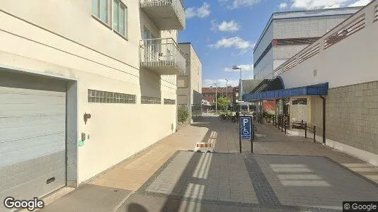 Bostadsfastigheter till försäljning i Ljungby - Bild från Google Street View