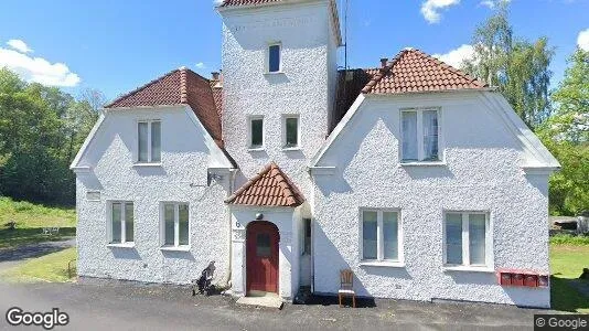 Bostadsfastigheter till försäljning i Mark - Bild från Google Street View