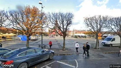 Lagerlokaler att hyra i Lidköping - Bild från Google Street View