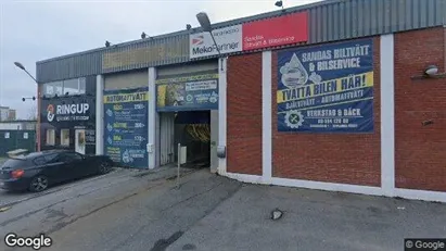 Industrilokaler till försäljning i Upplands Väsby - Bild från Google Street View