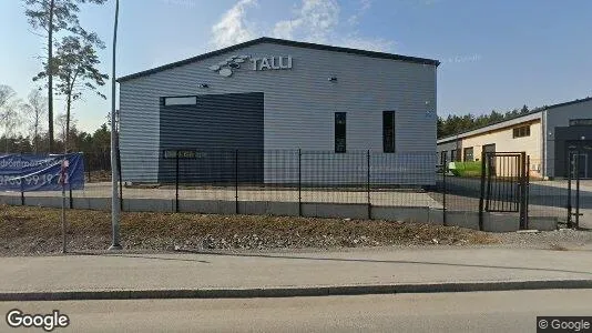 Lagerlokaler till försäljning i Järfälla - Bild från Google Street View