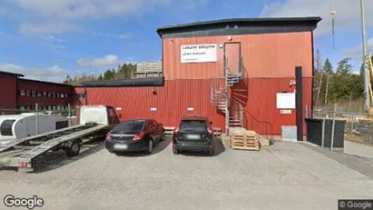 Lagerlokaler till försäljning i Huddinge - Bild från Google Street View