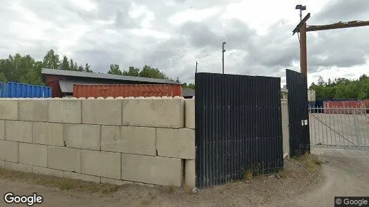 Industrilokaler till försäljning i Huddinge - Bild från Google Street View