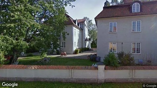Bostadsfastigheter till försäljning i Köping - Bild från Google Street View