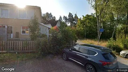 Lagerlokaler att hyra i Knivsta - Bild från Google Street View