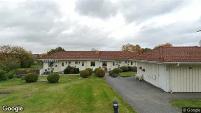 Bostadsfastigheter till försäljning i Kungsbacka - Bild från Google Street View