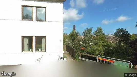 Bostadsfastigheter till försäljning i Mark - Bild från Google Street View