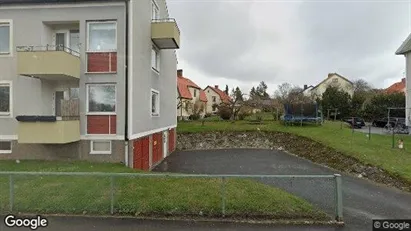 Bostadsfastigheter till försäljning i Skövde - Bild från Google Street View