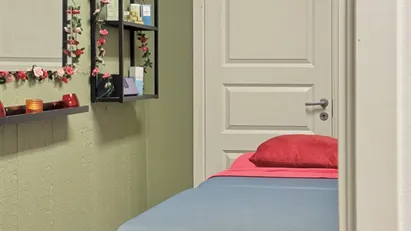 Fully equipped beauty salon for sale, near Fruängen tbana