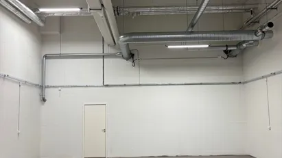 Nyrenoverad lagerlokal i Arlandastad 130 kvm.