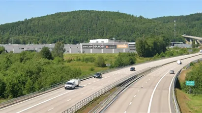 Unika lagerlokaler i direkt anslutning till Riksväg 40!
