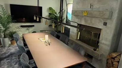 Mycket fint renoverad kontorslokal med hög prestanda.