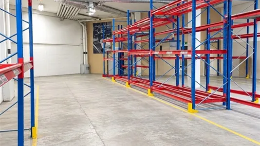 Lagerlokaler att hyra i Sollentuna - foto 1