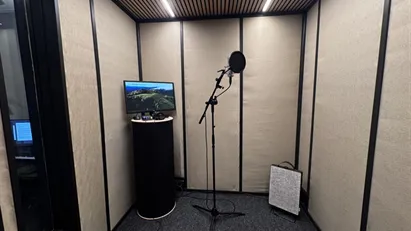 Kontorslokal med ljudstudio i Gamla Stan — 72 kvm, vindsvåning