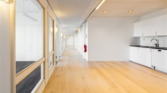 210 m2 kontor i Upplands Väsby att hyra