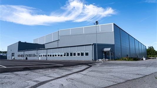 1000 - 5746 m2 lager, produktion i Norrtälje att hyra