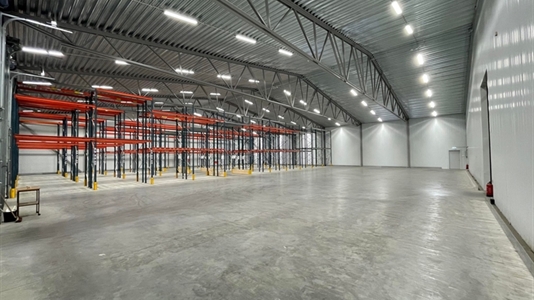 500 - 3800 m2 produktion i Vänersborg att hyra