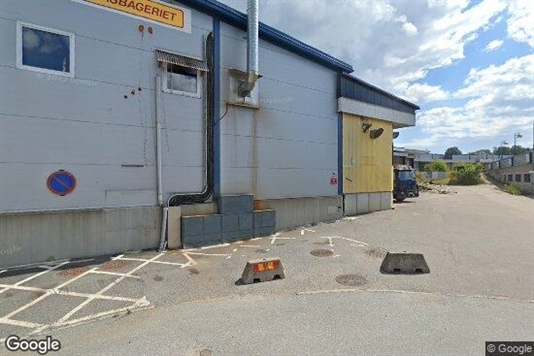 95 m2 produktion, lager, kontor i Nynäshamn att hyra