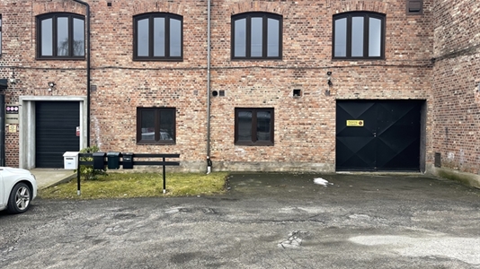 200 m2 lager i Borås att hyra