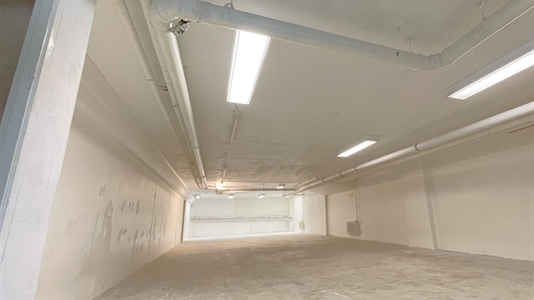 100 m2 lager i Borås att hyra