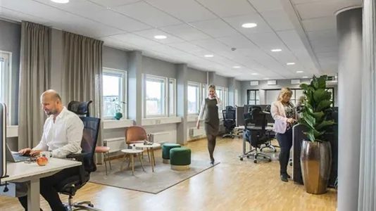 Office spaces for rent in Danderyd - photo 3
