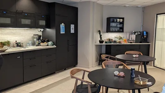 Office spaces for rent in Solna - photo 3