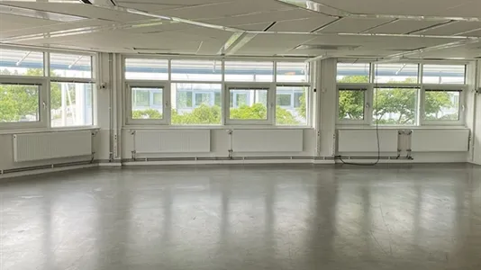 Office spaces for rent in Stockholm West - photo 2