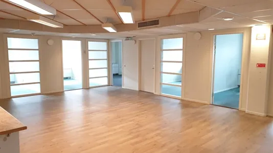 Office spaces for rent in Stockholm West - photo 1