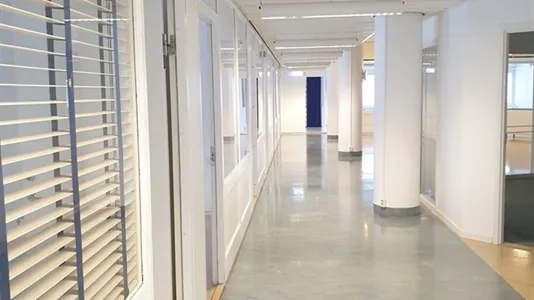 Office spaces for rent in Stockholm West - photo 3