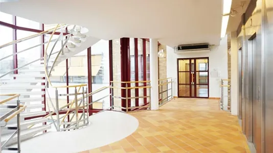 Office spaces for rent in Stockholm West - photo 2